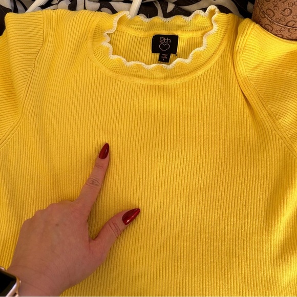 12th Heart Women’s Ribbed Top Sz Large Yellow Scallop Trimmings Coquette Cutesy - Picture 14 of 14